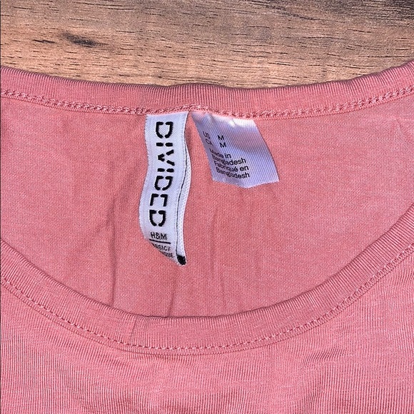 H&M long sleeve - Picture 3 of 3